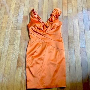 Short dress. Size 6, beautiful simple occasions dress.